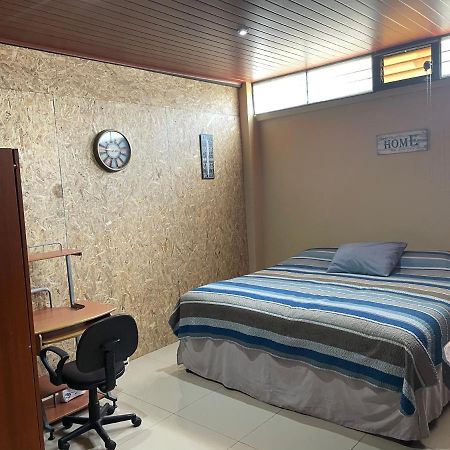 Apartamento HuehueLoft1 estacionamiento y wifi Huehuetenango Exterior foto