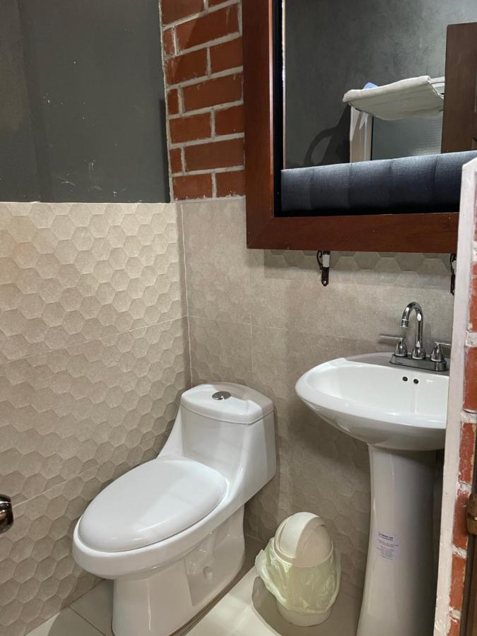 Apartamento HuehueLoft1 estacionamiento y wifi Huehuetenango Exterior foto